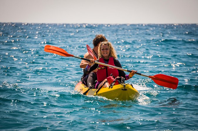 2 Hours Kayak Tour in Cerro Gordo Natural Park, La Herradura - Caves, Cliffs, and Coves: What to Expect in the Highlights