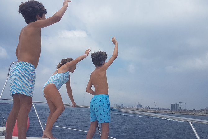 3 Hours Boat Tour along the Marbella Coast - Snacks, soda, and alcohol limits: what to expect onboard