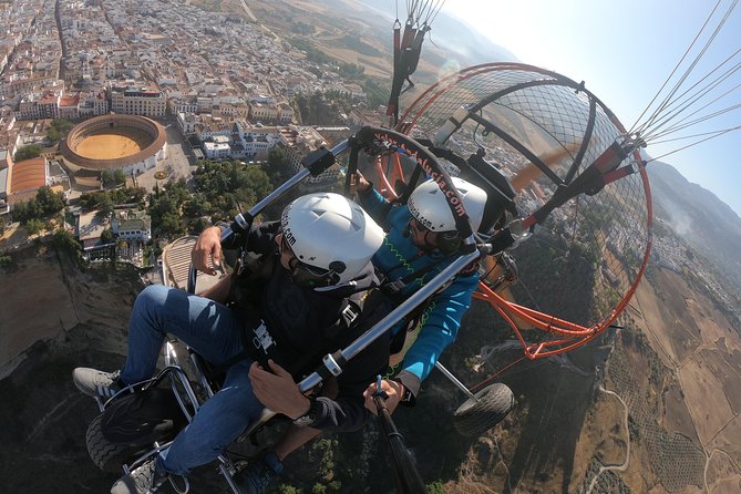 30-minute paramotor flight in Ronda - The route over Ronda: El Tajo bridge, bullring, and the walls