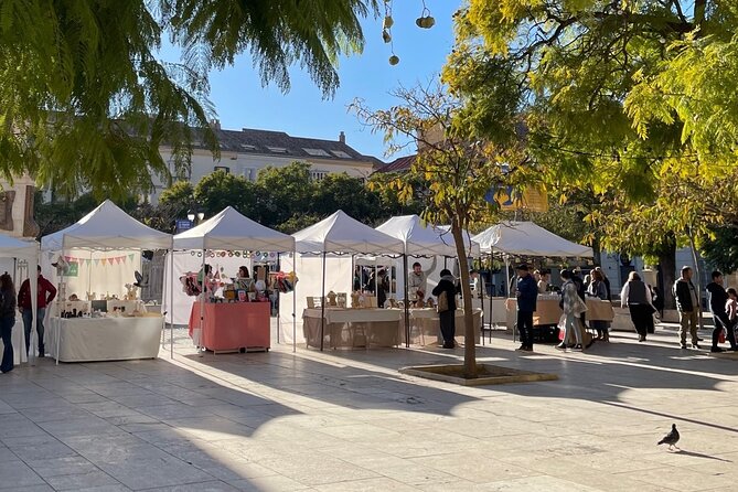 A Self-Guided Tour of Ancient Malaga’s History - Plaza de la Judería: A Square with Cultural Weight