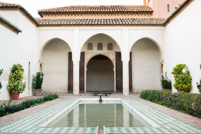 Alcazaba Malaga Guided Tour - Why the Right Guide Matters Here (Lucia, Salvador, Cristina, Raul)
