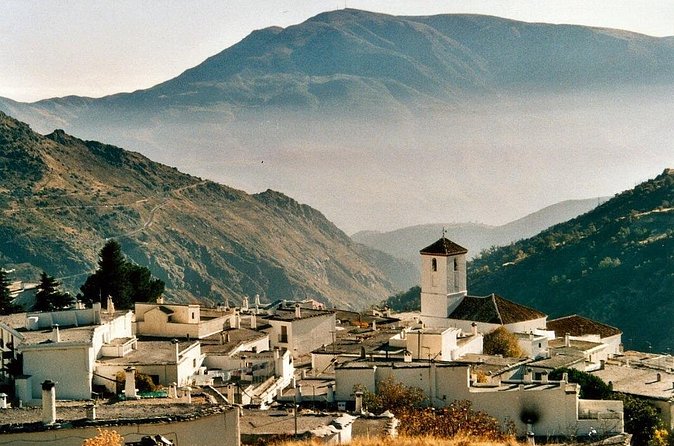 Alpujarra Private Daytrip From Nerja - How lunch works when food isn’t included