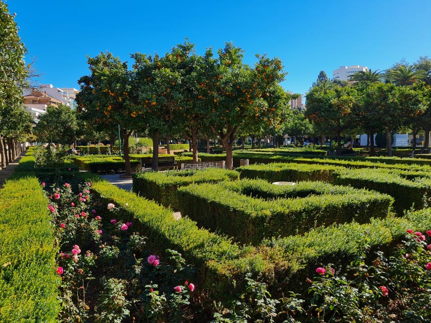 Audioguide City Walk Malaga for cruises (German & English) - Language Choice: English vs German, and the Audio Clarity Reality Check