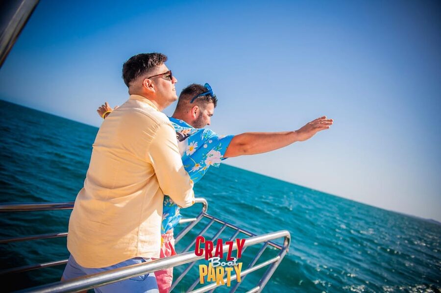 Benalmadena: Boat Party with a Drink - Music and onboard energy: urban, pop, hits, and an animated crew