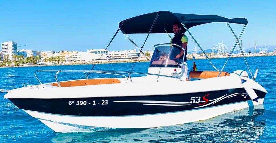 Benalmádena: Boat Rental without License - Why a no-license boat ride in Benalmádena feels like a real upgrade