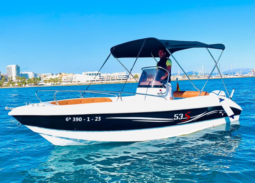 Benalmádena: Boat Rental without License - Dolphin spotting on the Costa del Sol: follow instructions, keep 500 meters