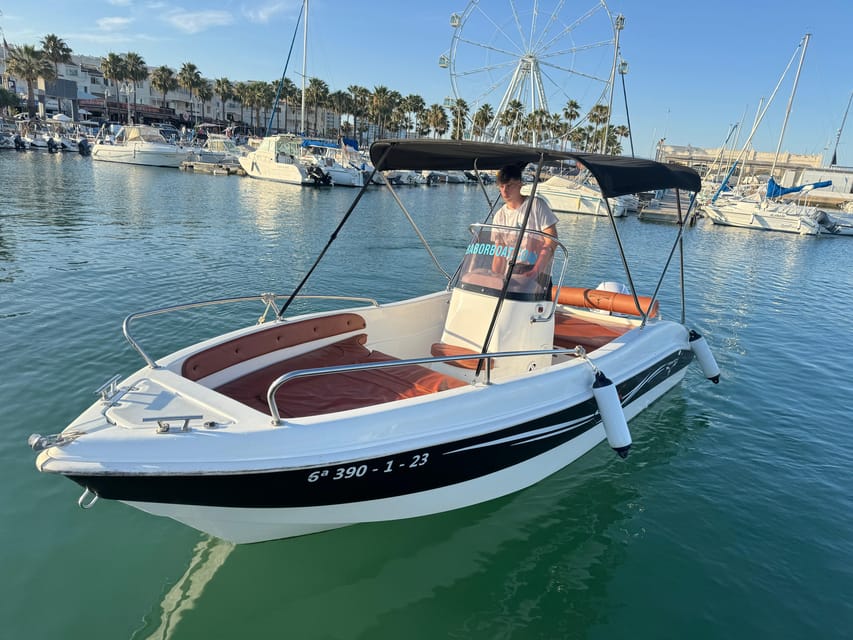 Benalmádena: Boat Rental without License - Price and value: $47 per group up to 6 (and fuel is on you)