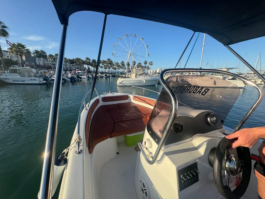 Benalmádena: Boat Rental without License - Who this Benalmádena no-license boat rental suits best