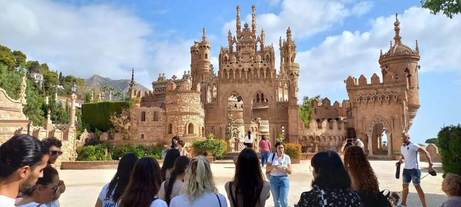Benalmadena: Colomares Castle Tour with Entry Ticket - Colomares Castle in Benalmádena: why this isn’t a typical “castle”