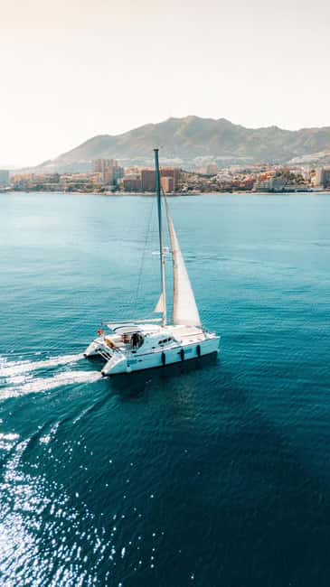 Benalmádena: Sailing & Dolphin Watching with Snacks/Drinks - Key points to know before you go