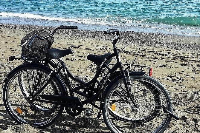 Bike Rental in Malaga - What’s included: the practical gear that keeps you moving