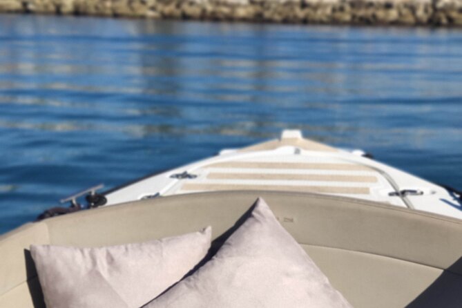 Boat Rental Without License in Benalmádena - How the Benalmádena License-Free Boat Rental Works
