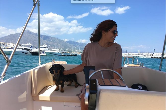 Boat Rental without License Puerto Banus - No license needed: how the briefing works on the water
