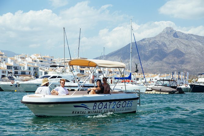 Boat Rental without License Puerto Banus - Pet-friendly boating without the hassle
