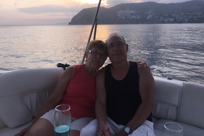 Boat trip + Paddle Surf + snorkel + aperitif + drink - Alborán Charters in Malaga: what the start feels like