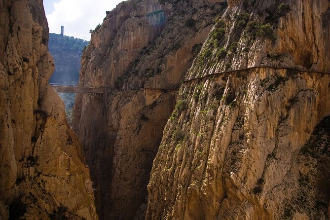 Caminito del Rey Day Trip from Costa del Sol - The Caminito del Rey walkthrough: tunnels, the bridge, and the best photo stops