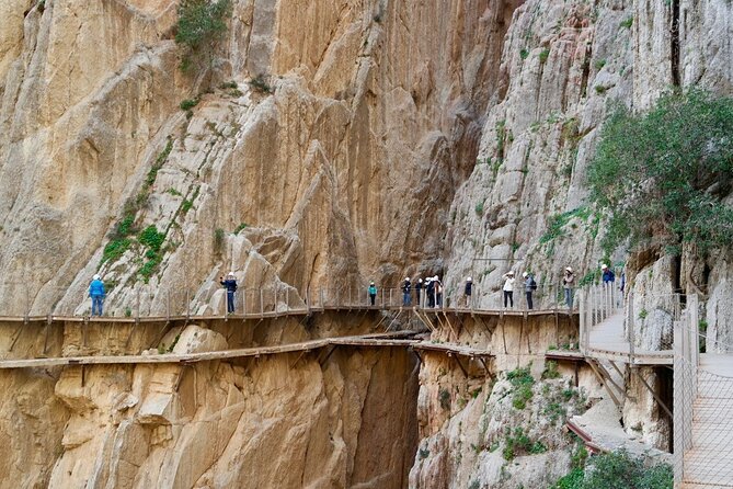 Caminito del Rey Day Trip from Costa del Sol - El Chorro reservoir views: the last scenic payoff before the bus