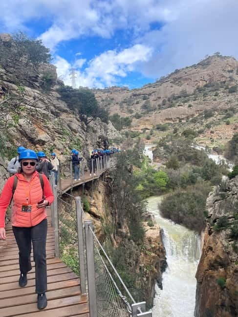 Caminito Del Rey From Málaga: Round-Trip Bus + Tour with Official Guide - Weather matters on Caminito: the refund guarantee is the safety net