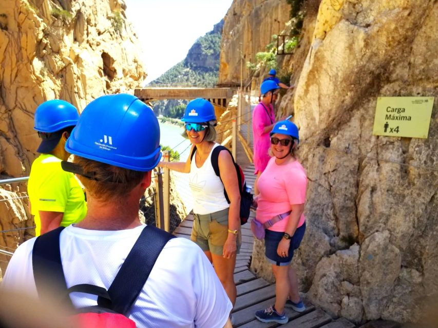 Caminito del Rey private tour from Costa del Sol - Hoyo Valley: Why This Scenic Add-On Makes the Whole Day Better