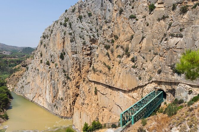 Caminito del Rey Tour from Malaga - Guides and languages: what makes the difference