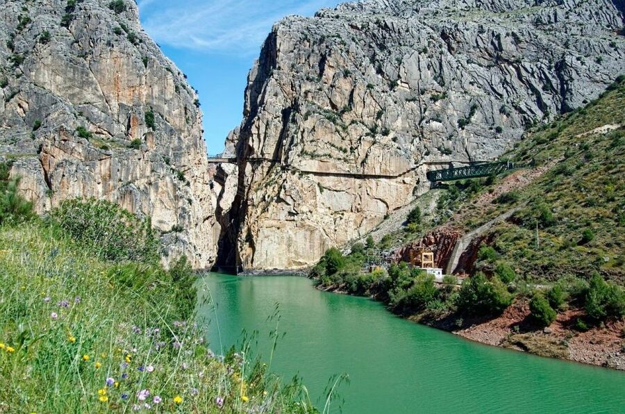 Costa del Sol: Caminito del Rey Guided Trip - Crossing Desfiladero de los Gaitanes: The Suspended Footbridges Over 100 Meters