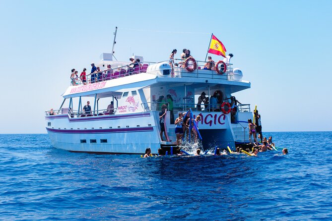 Dolphin Sightseeing Boat Tour from Benalmadena - Comfort on Board: Snacks, Toilets, Deck Views, and Family-Friendly Extras