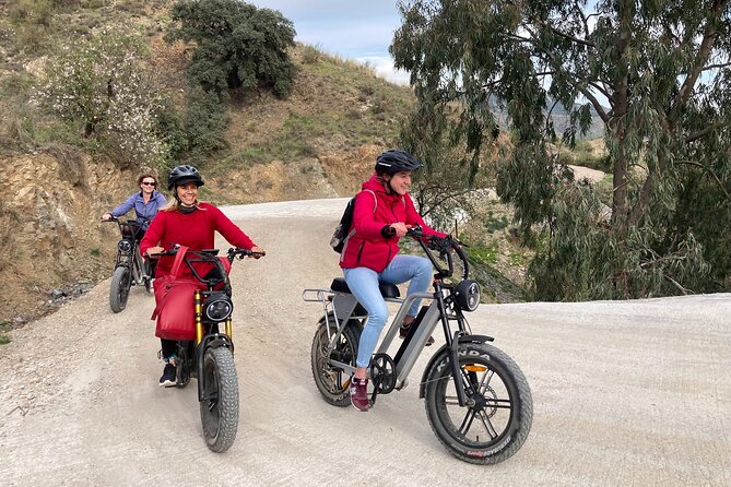 E-Bike Tour Malaga – Off-Road E-Fat Bike Adventure in the Montes - Stop 2: Montes de Malaga Natural Park Trails, Lakes, and Small Waterfalls