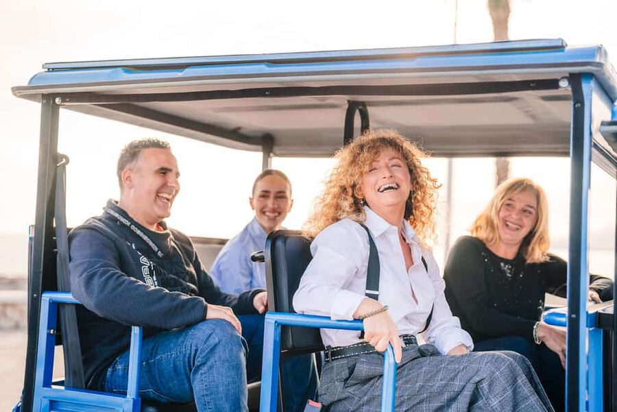 Express Tuk-Tuk Tour in Malaga: Gibralfaro Viewpoint and Photography - Group Size, Languages, and the Human Factor