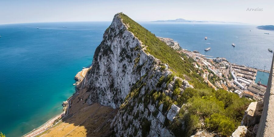 From Costa del Sol: Day Trip to Gibraltar with Guided Tour - The coach ride from Costa del Sol: comfortable, but plan for time