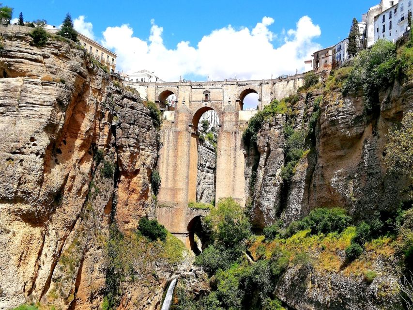 From Costa del Sol: Ronda, and Bullring Tour - Coach time from Costa del Sol: the part to manage