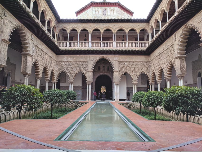 From Costa del Sol: Sevilla Day Trip with Real Alcázar Tour - Lunch Timing and Free Time at the End: Eating Smart in a Tight Schedule
