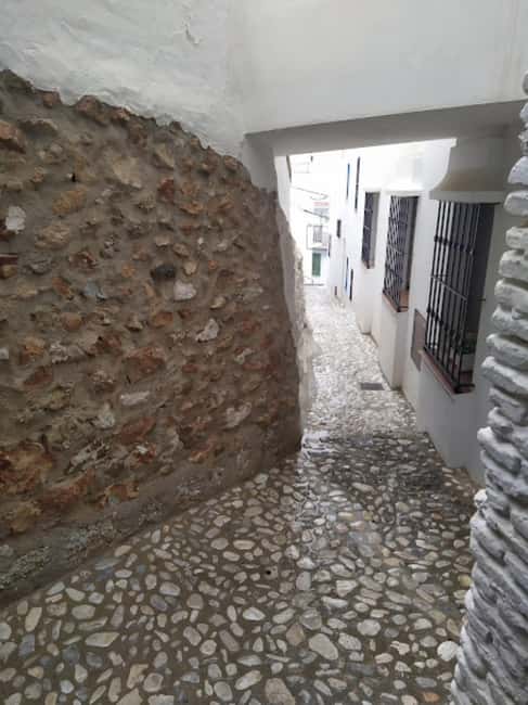 From Fuengirola: Frigiliana & Nerja - Frigiliana’s Moorish old quarter: streets you’ll want to wander