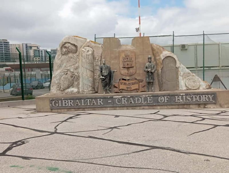 From Fuengirola: Gibraltar Day Trip - Rock of Gibraltar options: cable car vs taxi-van sightseeing