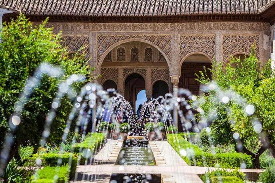 From Malaga: Alhambra and Royal Chapel with Entry Tickets - A 9-Hour Reality Check: What This Day Trip Gets Right