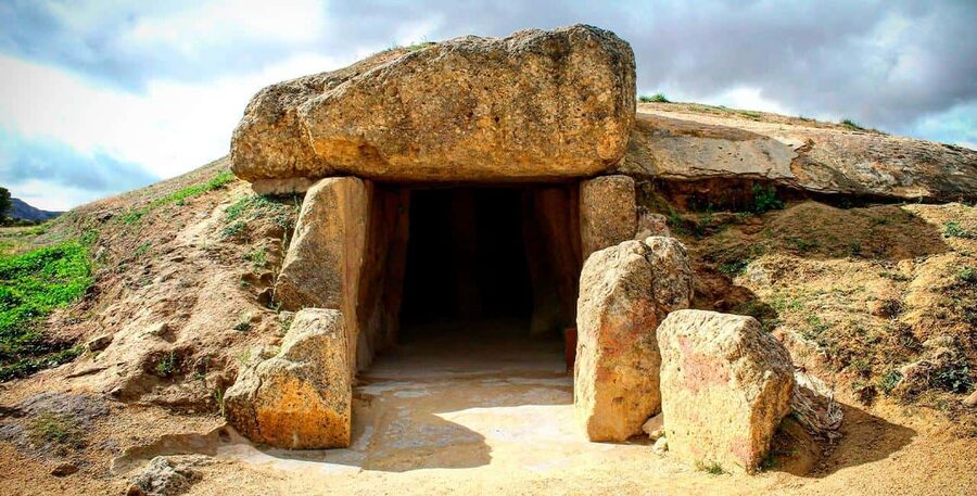 From Málaga: Caminito del Rey & Antequera: Dolmens and free time - Key moments that make this tour worth it