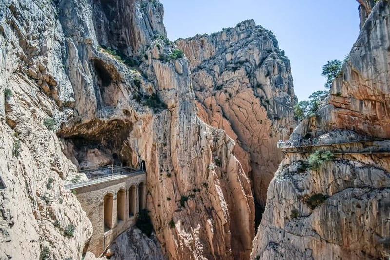 From Málaga: Caminito del Rey Day Trip & Guided Tour - Why Caminito del Rey Day Trips From Málaga Feel Easy