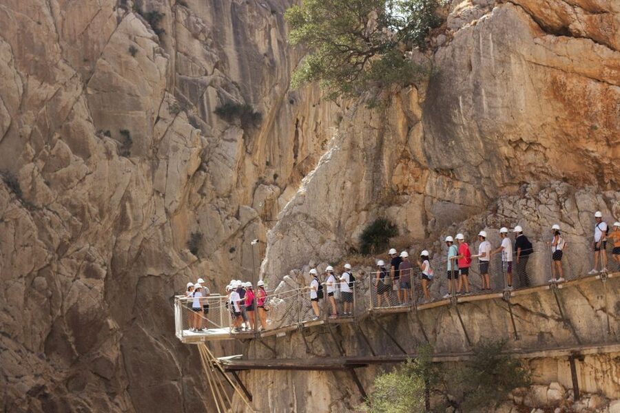 From Málaga: Caminito del Rey Full-Day Tour - Conde de Guadalhorce Dam: the engineering context you’ll actually remember