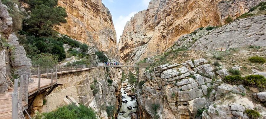 From Málaga: Caminito del Rey Guided Day Trip - Málaga to El Chorro Without the Headache: How the Bus Transfer Helps