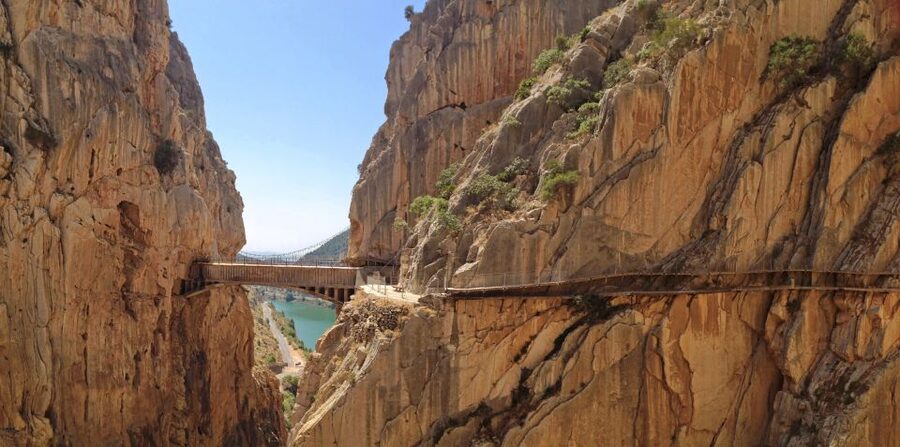 From Málaga: Caminito del Rey Small-Group Tour with Picnic - Why this Caminito del Rey day trip from Málaga feels so well paced