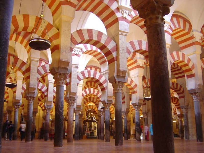 From Málaga: Córdoba Mosque Guided Tour - Semiprivate transportation: what up to eight passengers really means