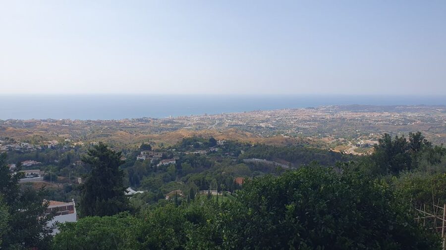 From Málaga: Marbella, Mijas y Puerto Banús Guided Tour - From NH Málaga to the Costa del Sol: how the day is paced
