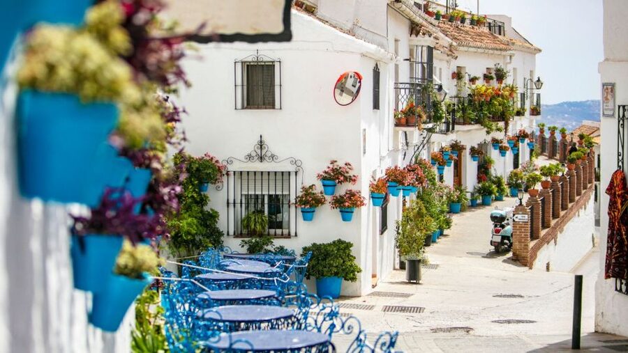 From Malaga or Costa del Sol: Mijas, Marbella & Puerto Banus - Value check: what $45 gets you on the Costa del Sol