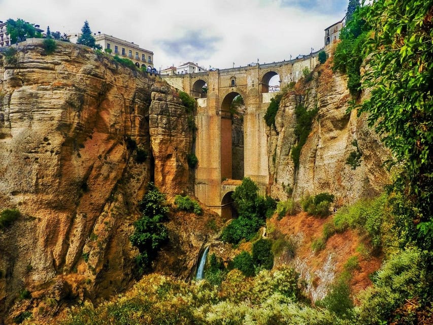 From Malaga: Ronda and Setenil de las Bodegas Day Trip - Meeting Outside Hotel NH on Calle San Jacinto: The Simplest Part