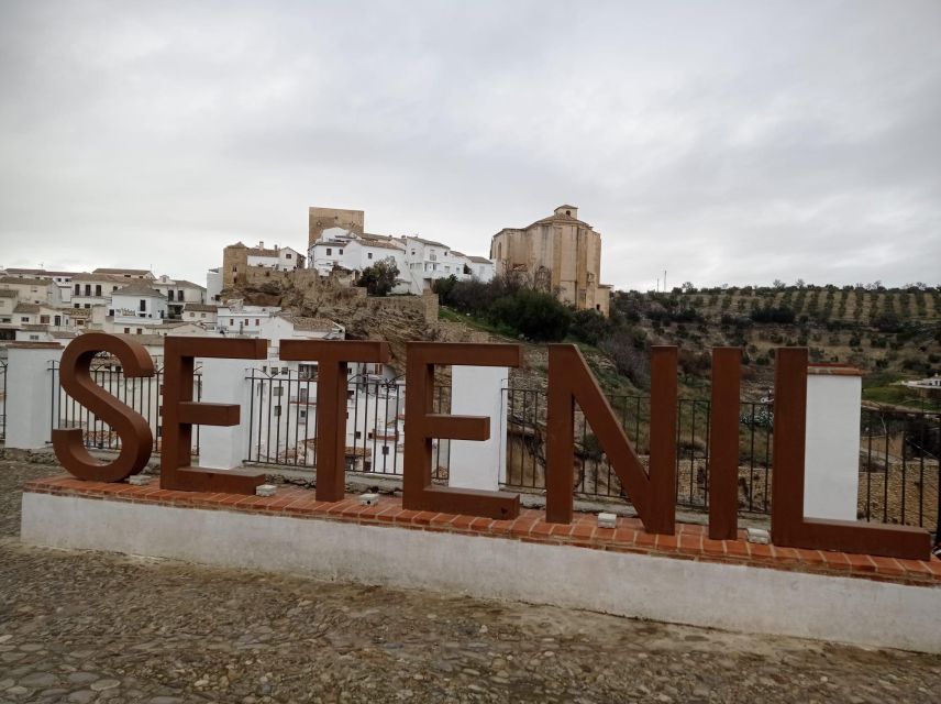 From Málaga: Ronda+Setenil de las Bodegas with Little Train - Using your 4 hours of free time in Ronda smartly