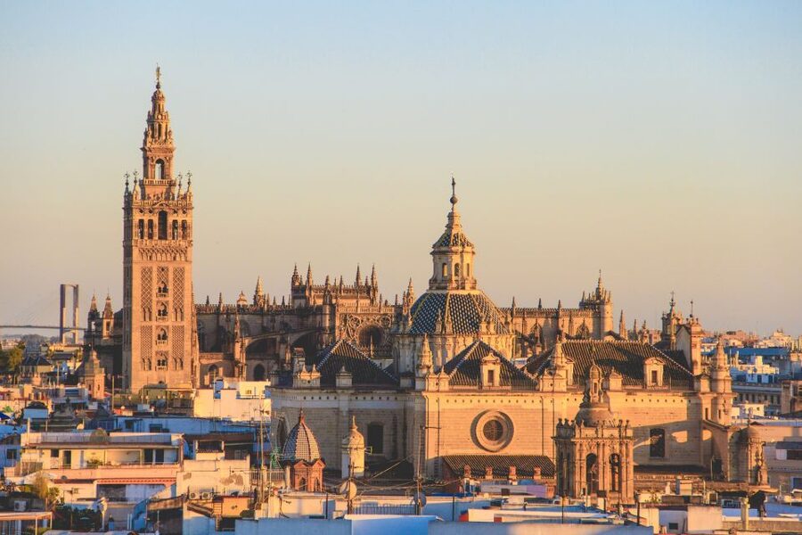 From Malaga: Seville Day Trip and Optional Monument Tickets - From Malaga to Seville: the ride that makes the day work