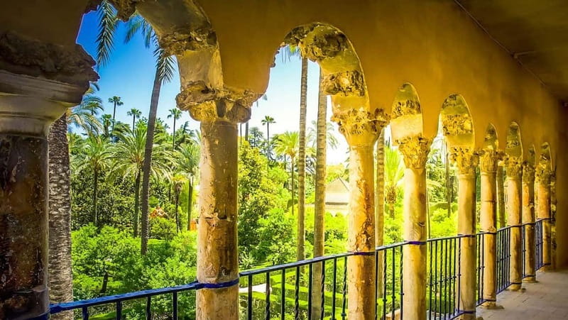 From Malaga: Seville Day Trip with Real Alcázar Tickets - Patio de las Doncellas and Hall of Ambassadors: what to watch for