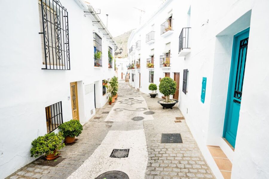 From Málaga: Skip-the-Line Nerja Cave and Frigiliana - Nerja Caves: what skip-the-line buys you (and how to use it)