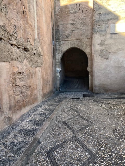 From Nerja/Almunecar: Granada Full-Day Trip - Albaicín and Sacromonte: the walking you’ll feel in your legs