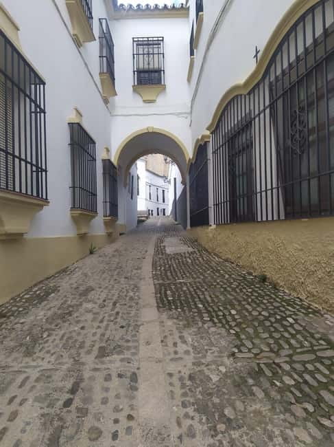 From Torremolinos: Ronda + Setenil de las Bodegas Day Trip - Food and shopping: where to plan your breaks