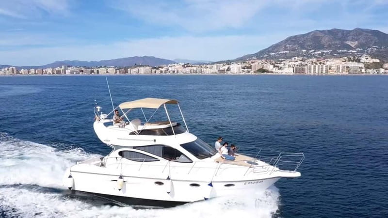 Fuengirola : 2 hours LUXURY Yacht Dolphin Trip DRINKS SNACKS - Key highlights at a glance